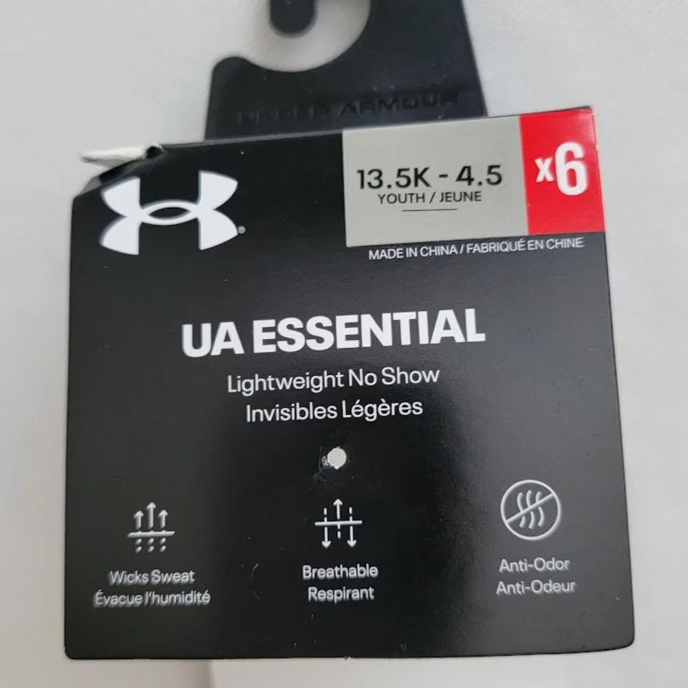 Under Armour UA Essentials 5 Pack No Show Invisibles Socks New 13.5 - 4.5 Youth